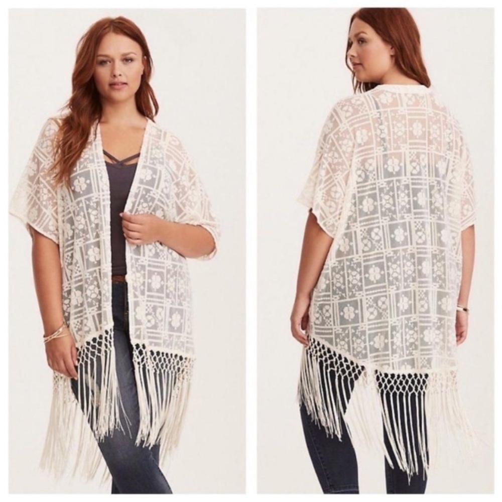*Final price* TORRID Cream Sheer Kimono with Fringe